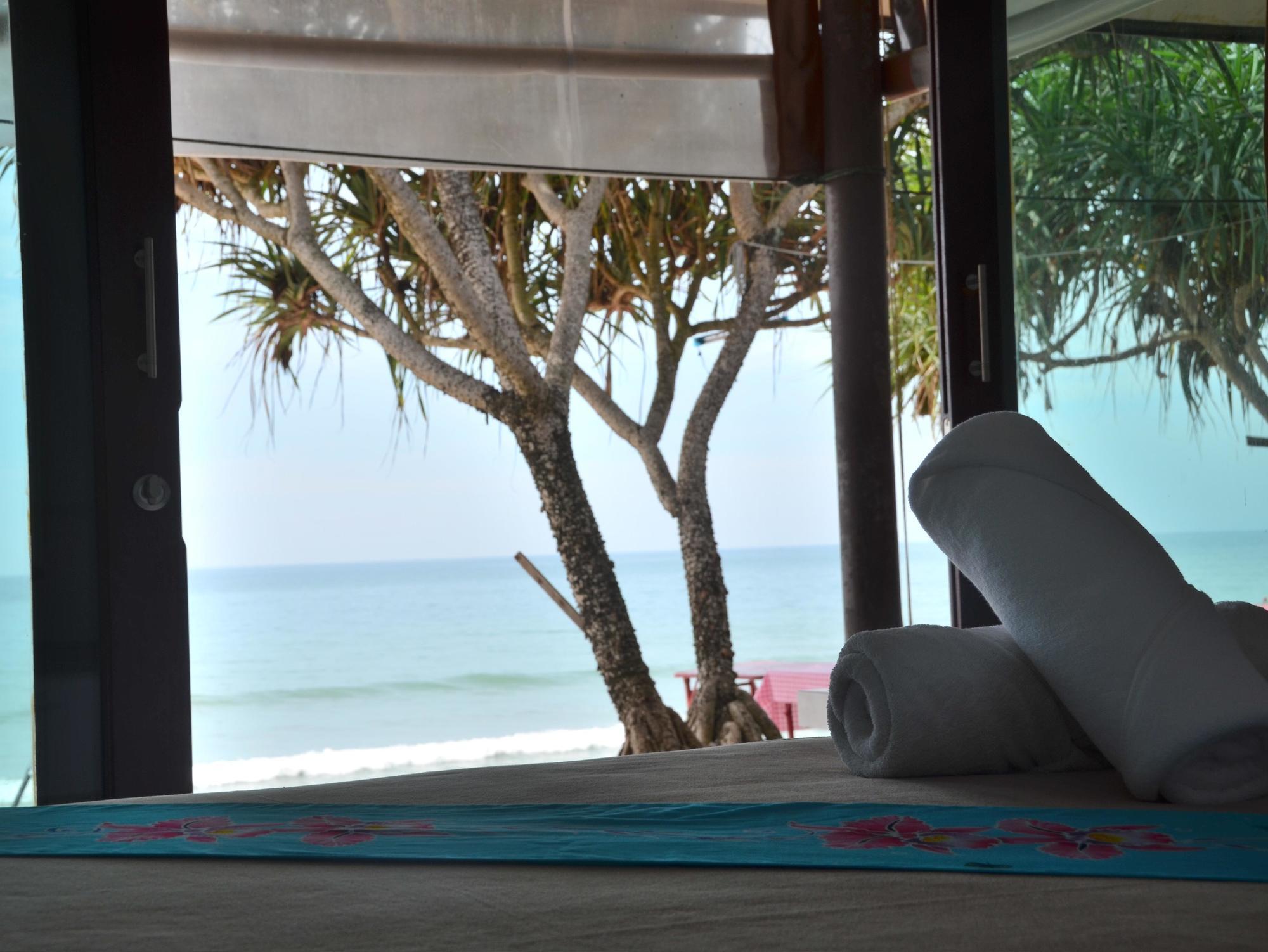 Oyo 797 Pink House Bungalow Koh Lanta Exterior photo